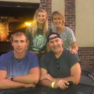 Meet your Posher, Ethan